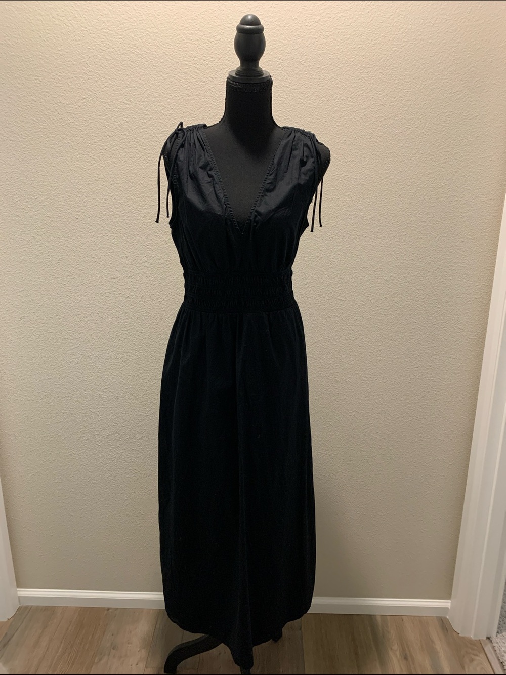 old navy black maxi dress | Dresses | Old Navy Vneck Smocked Waist Size S dress details 2 Women's Birthday Dresses - Size:12W